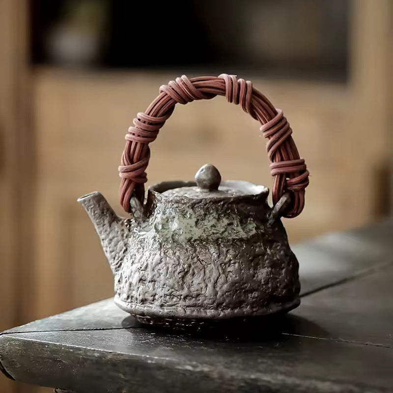 Wood-fired Hand-made Teapot Japanese Retro Coarse Clay Tea Infuser Kung Fu Tea Accessories Teapot Hand-hammered Beam Pot