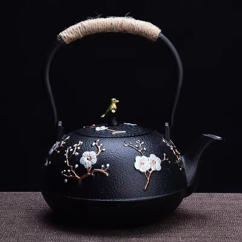 Japanese Style Handmade Iron Kettle Cast Iron Tea Kettle for Boiling Water and Making Tea Home Kung Fu Tea Accessories