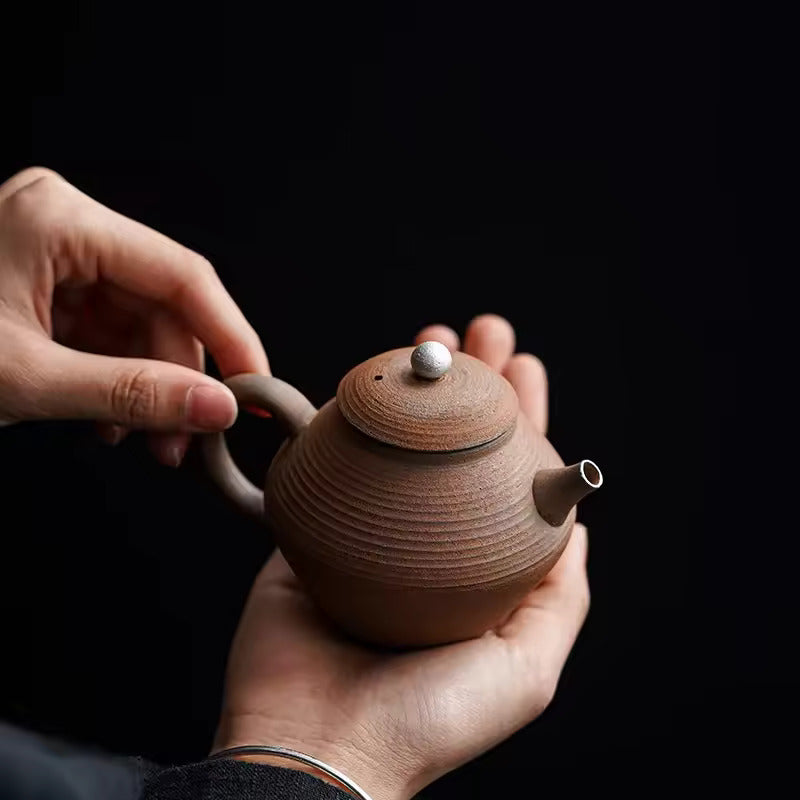 Old Rock Clay Hand Made Teapot Kung Fu Tea Set Retro Coarse Pottery Teapot Chinese Style Zen Tea Infuser Single Pot