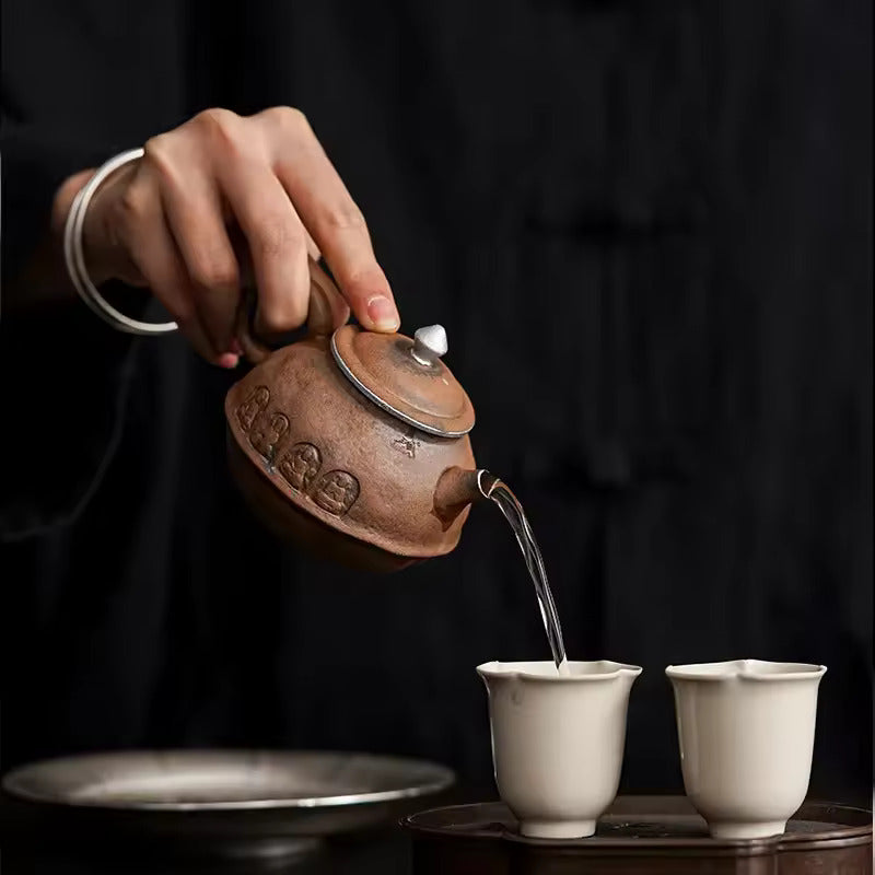 Old Rock Clay Hand Made Teapot Kung Fu Tea Set Retro Coarse Pottery Teapot Chinese Style Zen Tea Infuser Single Pot